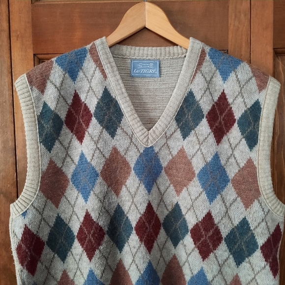 Vintage Le Tigre Grandpa style tan v-neck argyle knit sweater vest size large - Picture 2 of 11